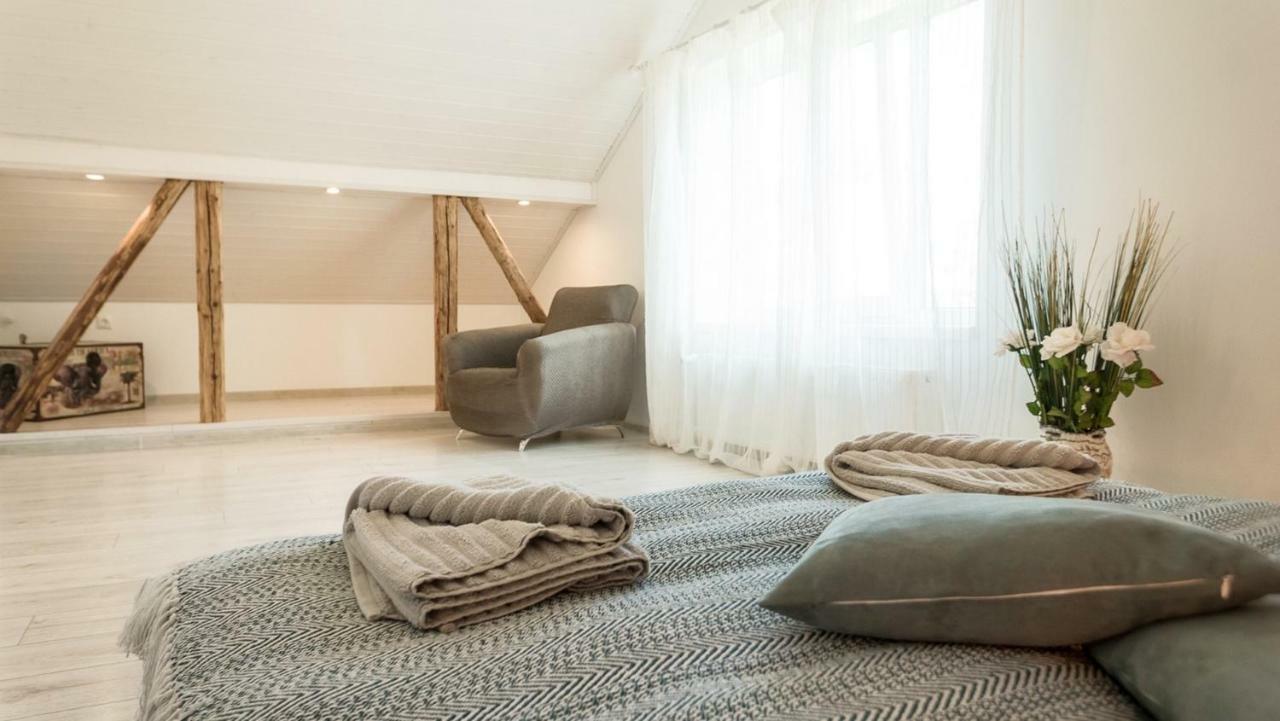 Best Stay- Paernu With Garden Bagian luar foto